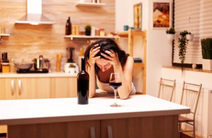Związek między alkoholem a zaburzeniami snu – co warto wiedzieć?