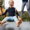 Bezpieczeństwo dzieci na trampolinie – co należy wiedzieć